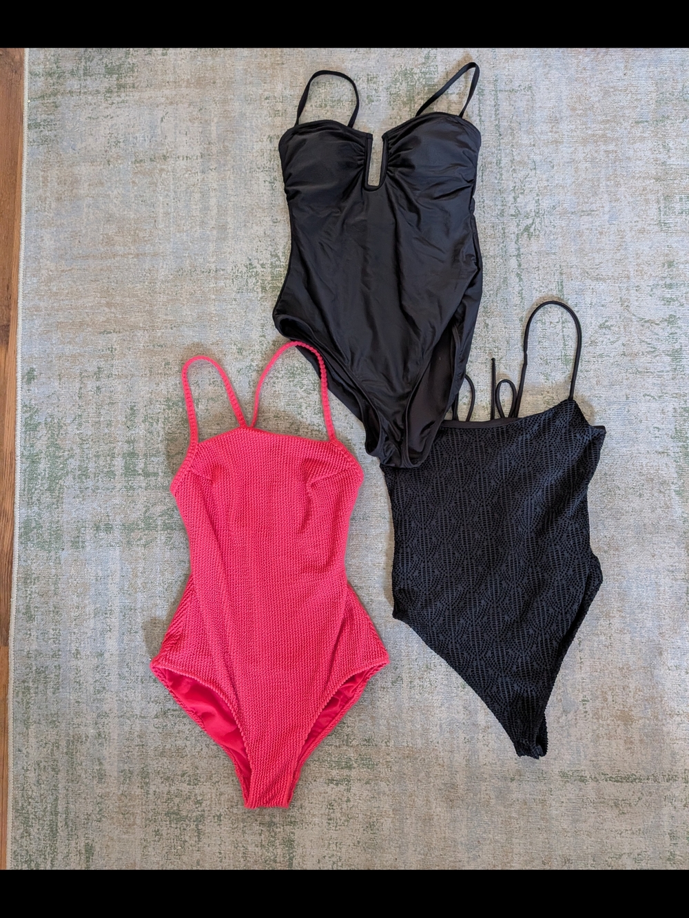 Set Of 3 One-Piece Swim Bodysuits In Excellent Condition